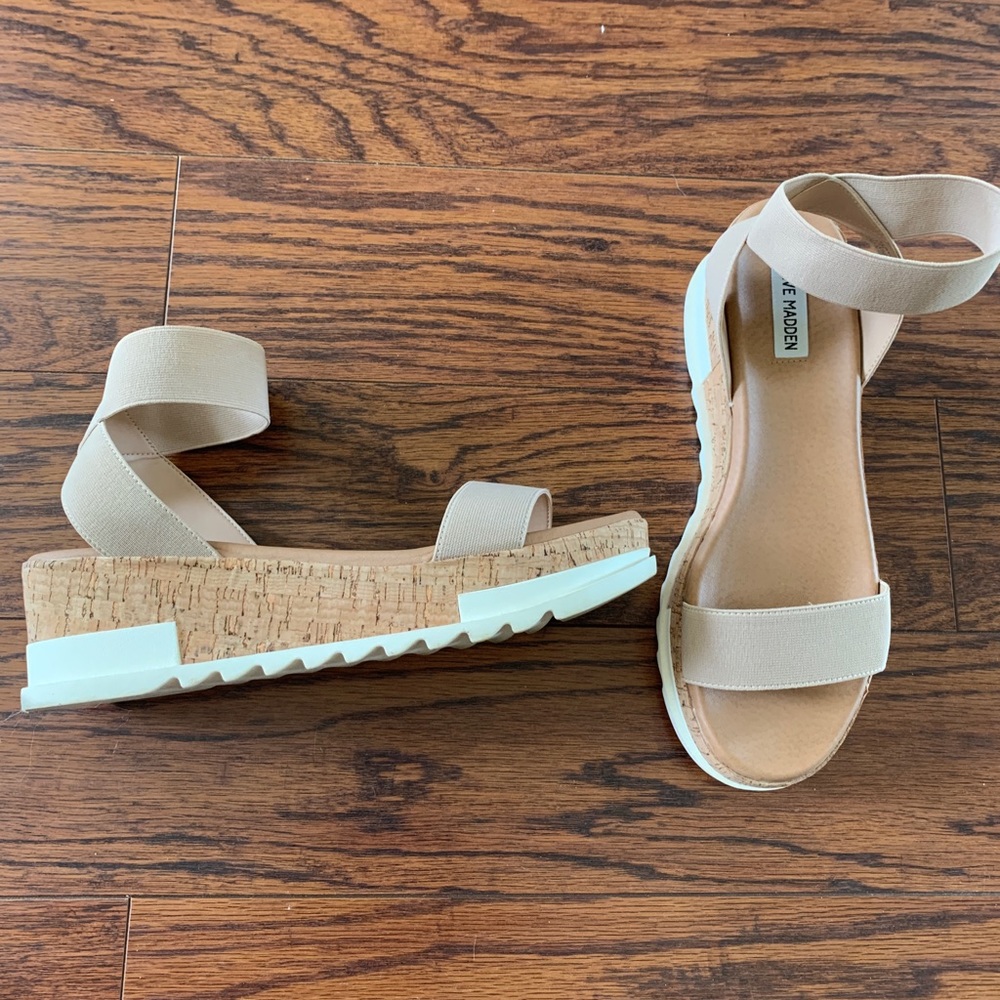 Steve Madden platform sandals